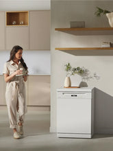Charger l&#39;image dans la visionneuse de la galerie, Lave-vaisselle pose libre 60cm Miele - G7210SCBW

